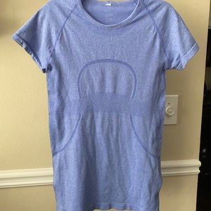 Lululemon swiftly tech short sleeve blue sz 10